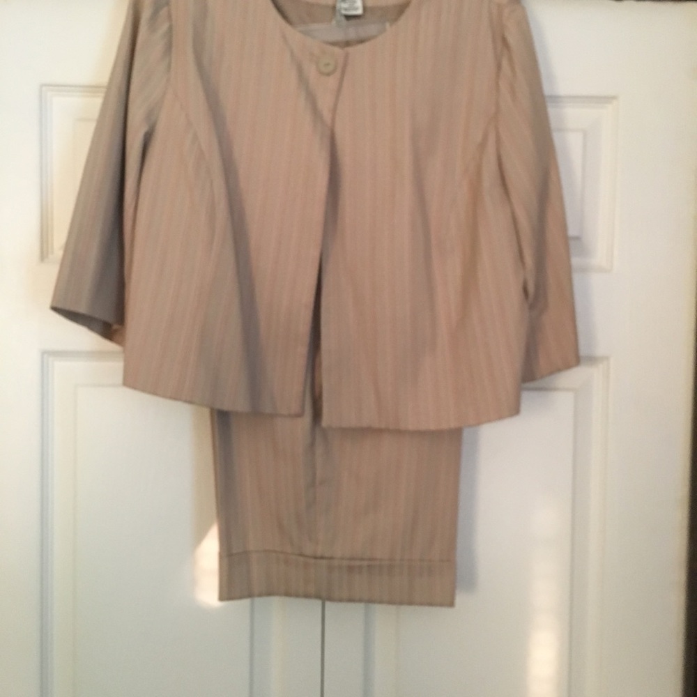 Kim Rogers Signature Dress Short Set, Size 14